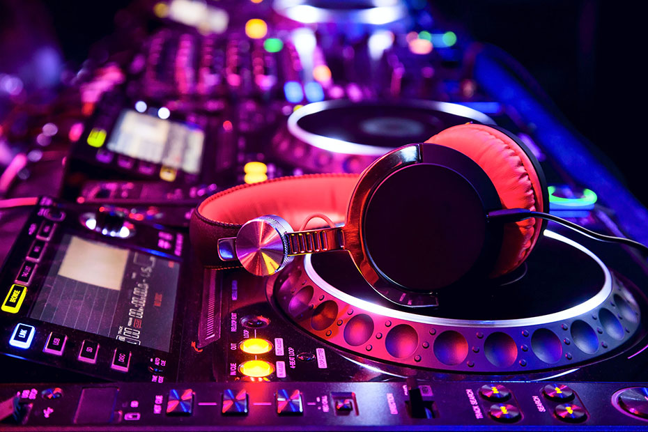 Zabalik Bilboko DJ eta musika-ekoizleen lehiaketarako izena emateko epea